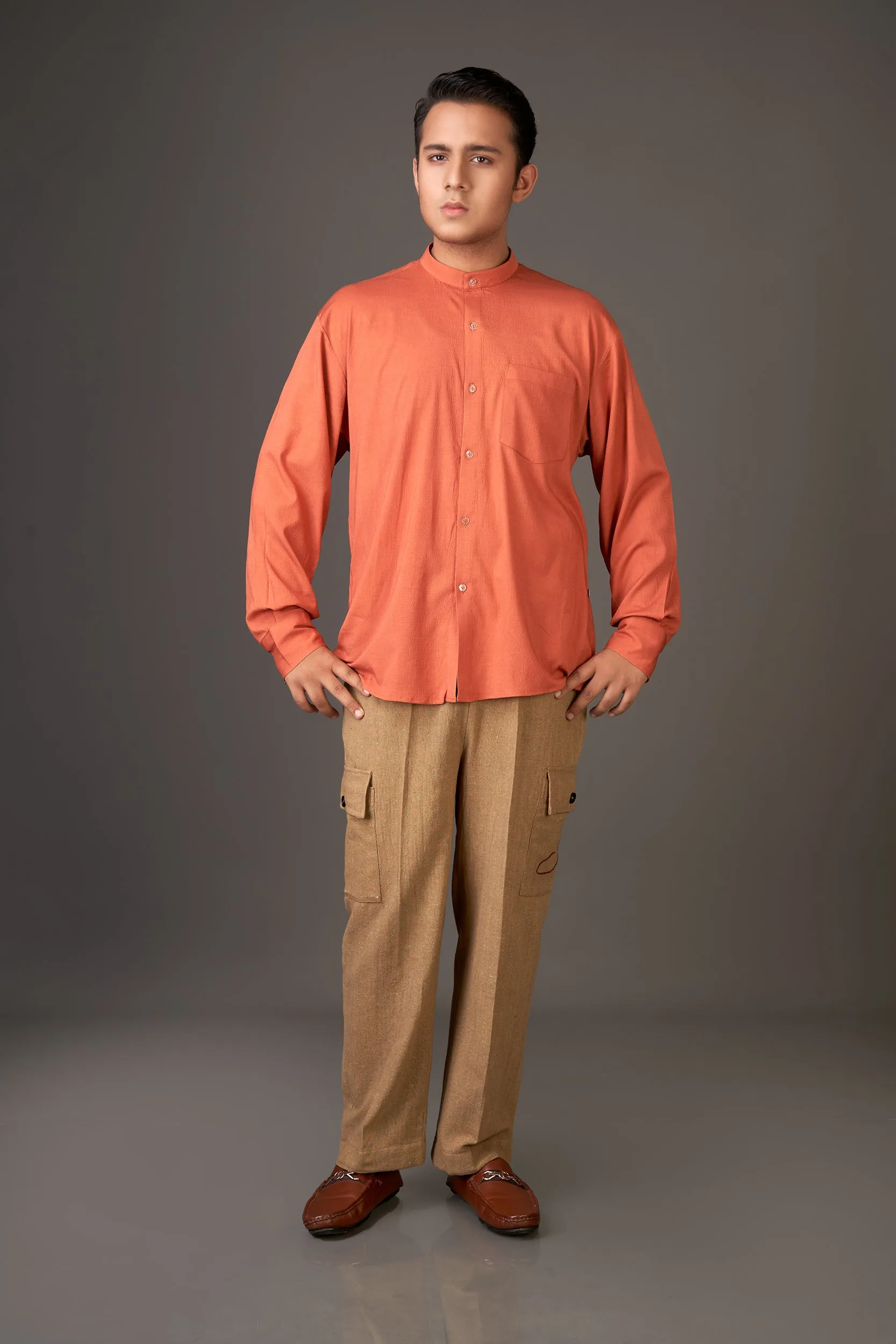BUTTON DOWN SHIRT S24-M19