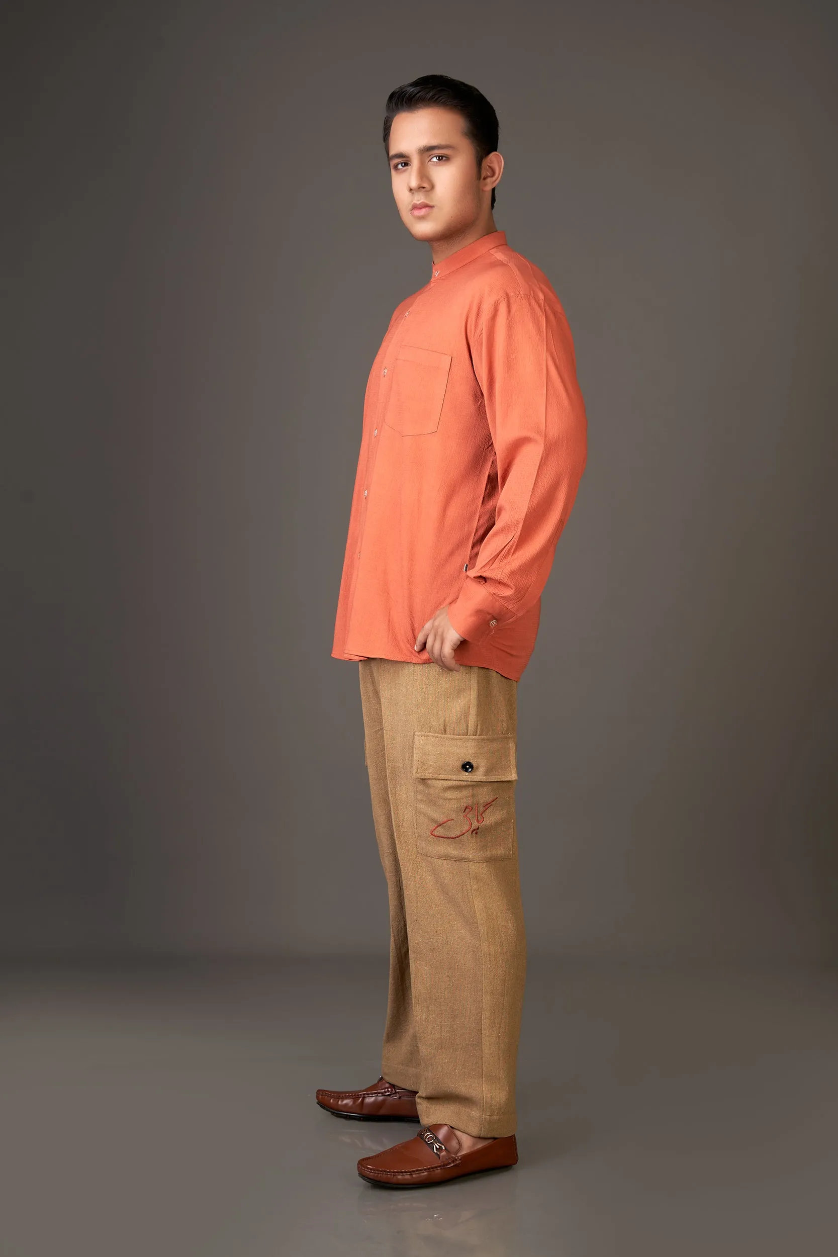 BUTTON DOWN SHIRT S24-M19