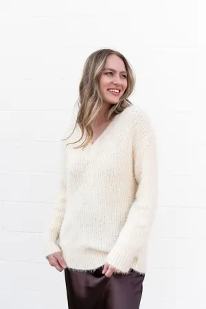 lynn vneck sweater