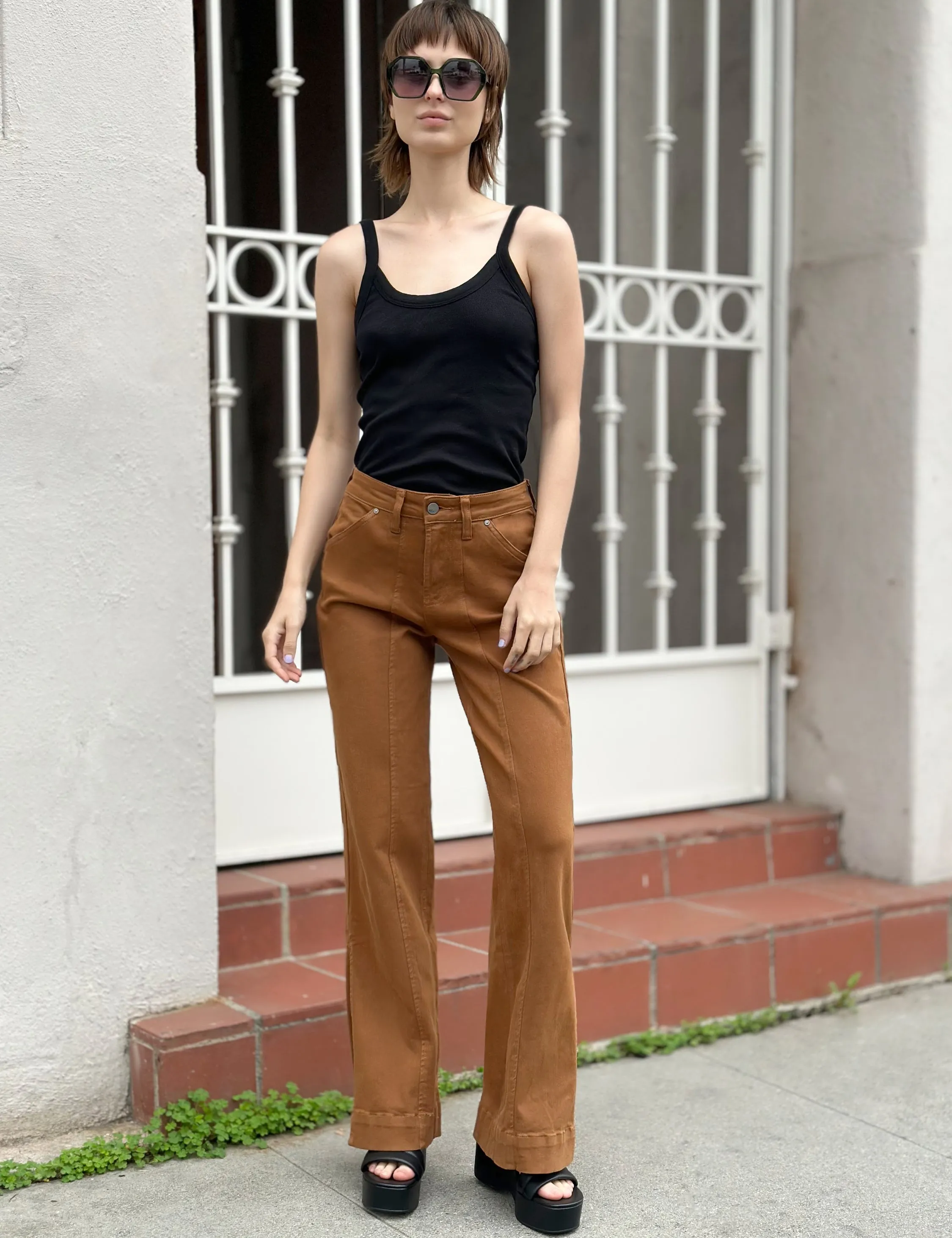 Side Slit Straight Jeans